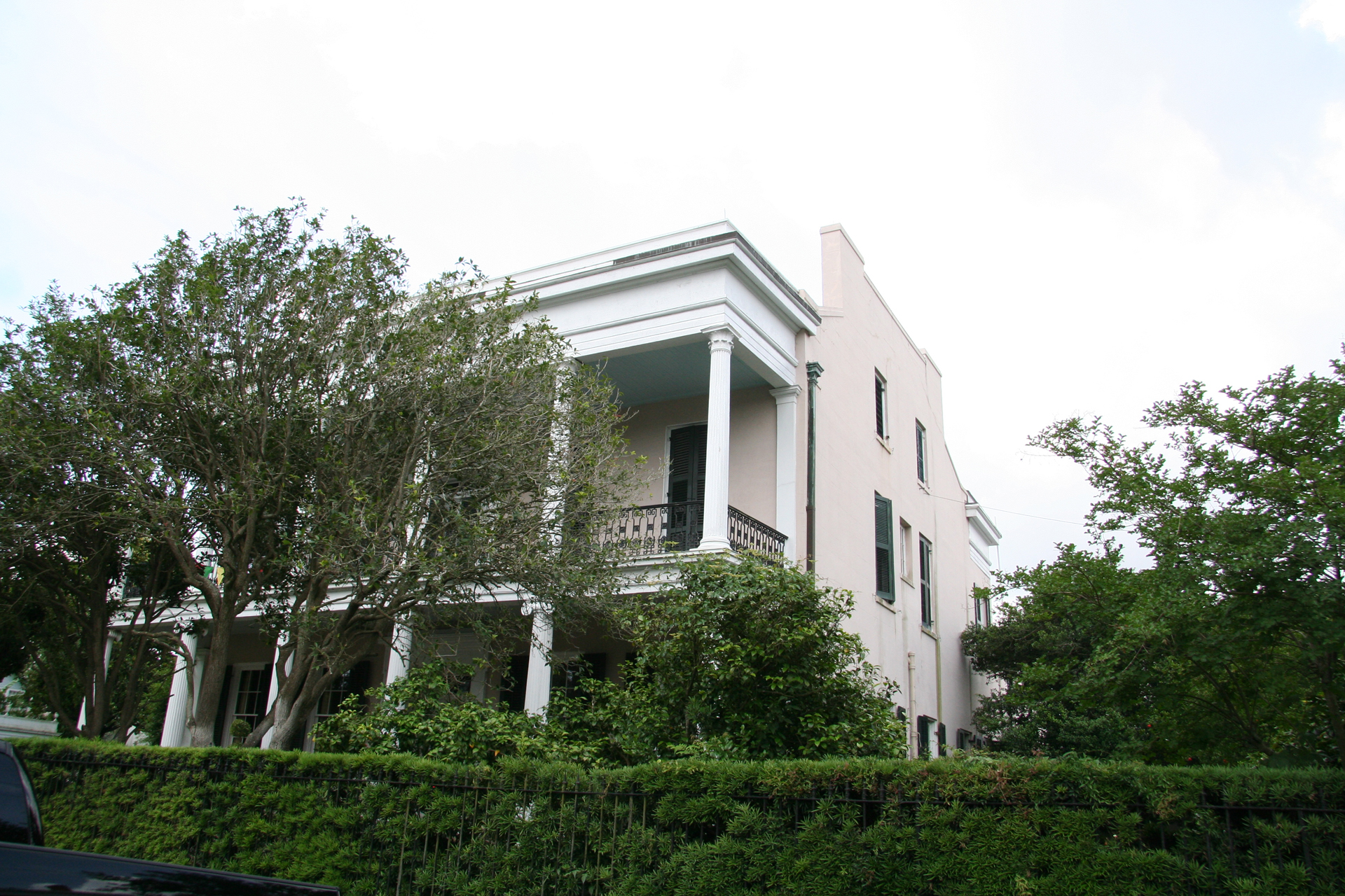 Monumentaler Greek-Revival-Stil/Monumental Greek Revival Style